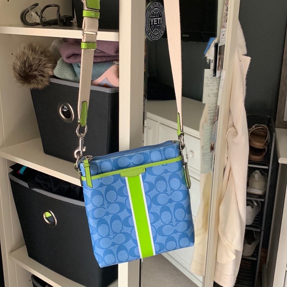 Cords body coach purse